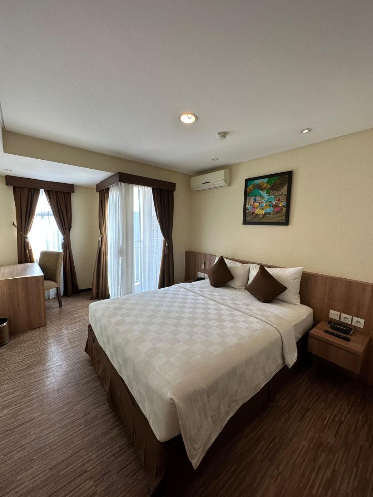 Nemuru Grand Serpong Panunggangah Luaran gambar